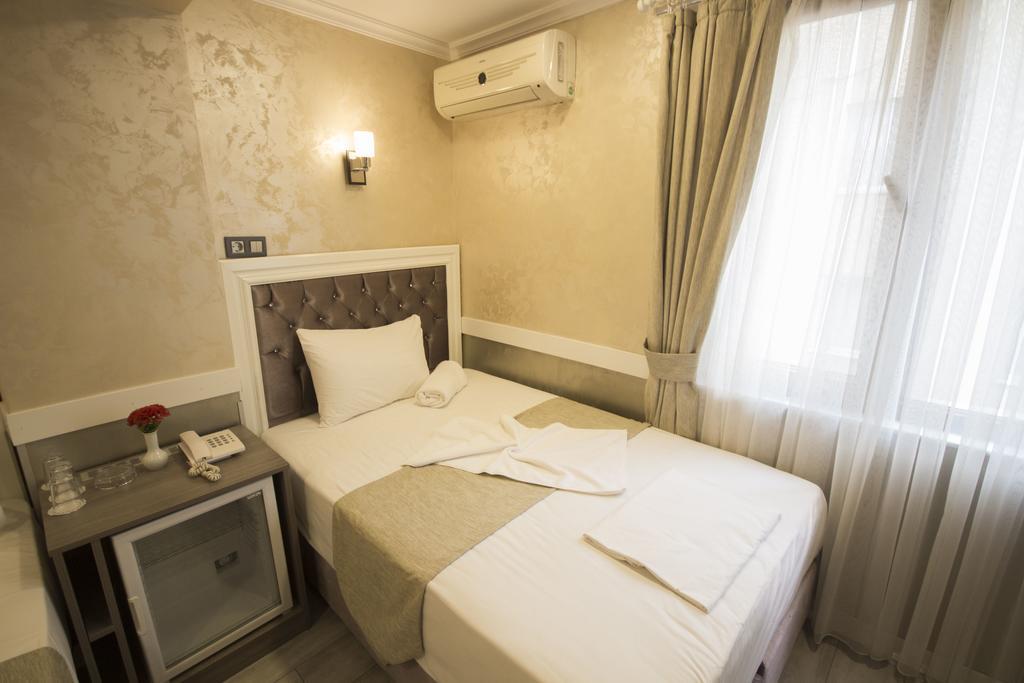 Hotel Bestur Istanboel Buitenkant foto